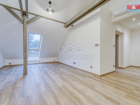 Prodej bytu 2+kk, Praha, Konzumní, 60 m2