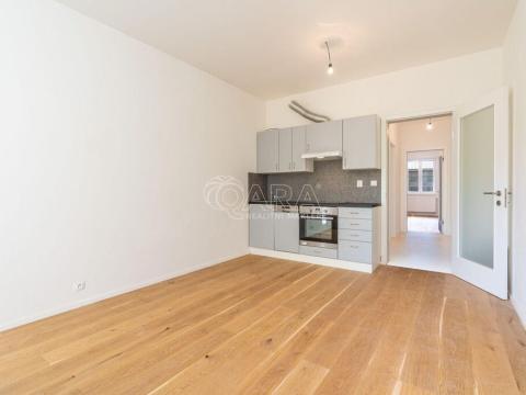 Pronájem bytu 2+kk, Praha - Vinohrady, Soběslavská, 45 m2