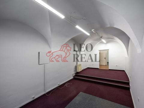 Pronájem obchodního prostoru, Jihlava, Komenského, 45 m2