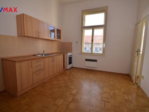 Pronájem bytu 2+1, Písek - Vnitřní Město, Chelčického, 66 m2