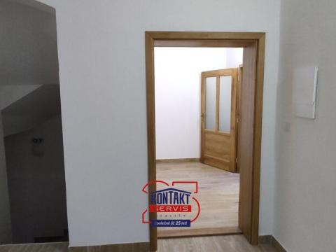 Pronájem bytu 3+kk, Netolice, Mírové Náměstí, 72 m2