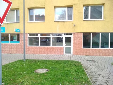 Pronájem obchodního prostoru, Kladno, Italská, 65 m2