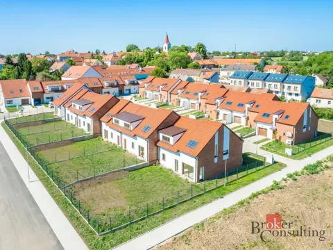 Prodej rodinného domu, Ořech, 159 m2