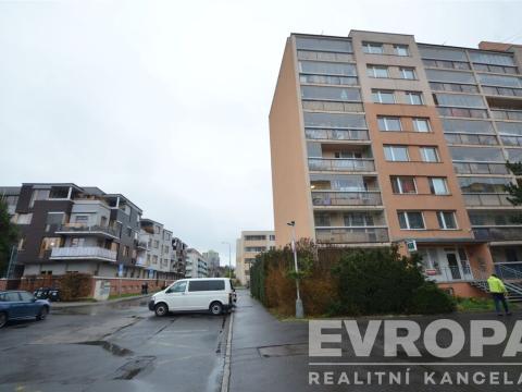 Prodej bytu 3+1, Praha - Žižkov, Na rovnosti, 77 m2