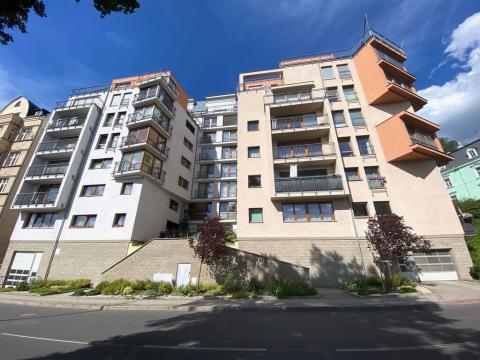 Prodej bytu 2+kk, Karlovy Vary, Na Vyhlídce, 64 m2