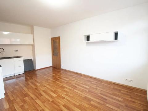 Pronájem bytu 2+kk, Praha - Vinoř, Českodubská, 46 m2