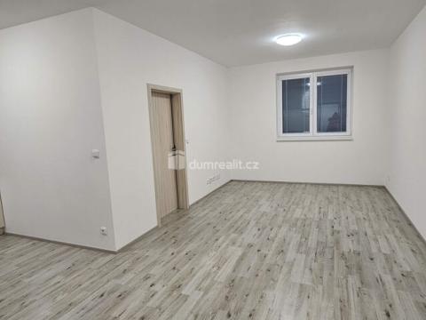 Pronájem bytu 2+kk, Kralupy nad Vltavou - Minice, Souběžná, 52 m2