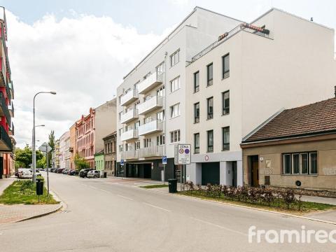 Pronájem bytu 1+kk, Brno, Poděbradova, 44 m2