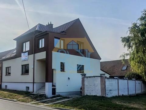 Prodej rodinného domu, Bzenec, Veselská, 180 m2