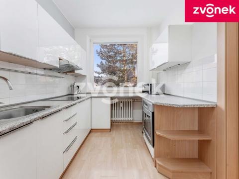 Prodej bytu 4+1, Zlín, U Trojáku, 80 m2