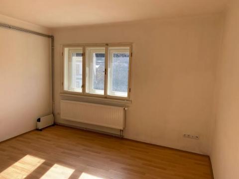 Pronájem bytu 1+kk, Liběchov, nám. V. Levého, 28 m2