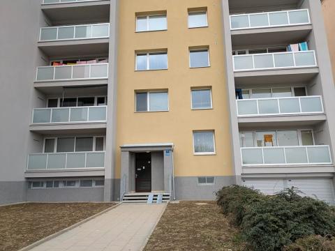 Pronájem bytu 1+kk, Opava, Hálkova, 24 m2