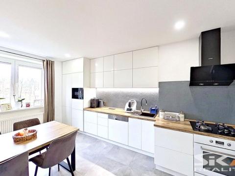 Prodej bytu 5+1, Louny, Poděbradova, 90 m2