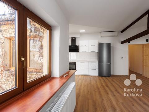 Pronájem bytu 3+kk, Praha - Smíchov, Radlická, 83 m2