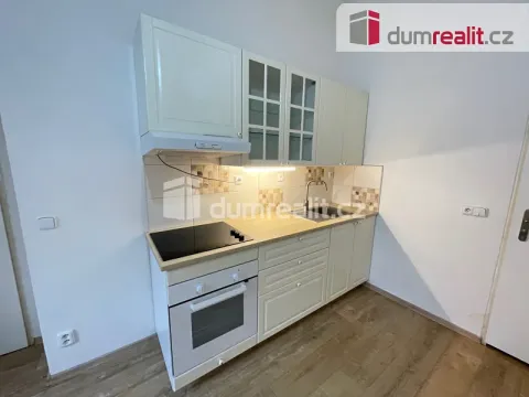 Pronájem bytu 2+kk, Praha - Smíchov, Drtinova, 41 m2