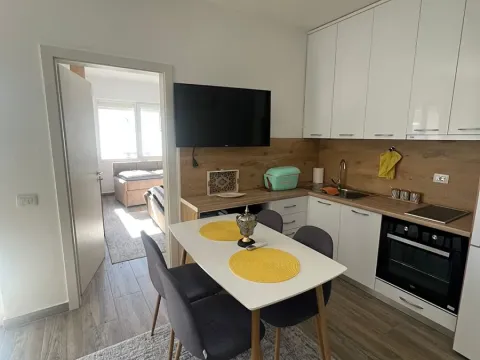 Prodej bytu 2+kk, Drač, Albánie, 61 m2