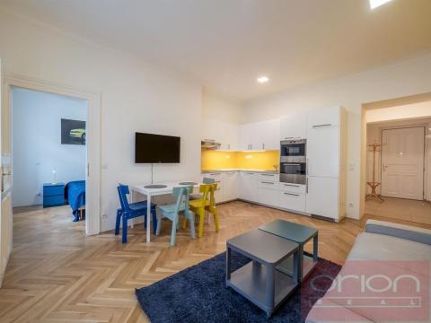 Pronájem bytu 2+kk, Praha - Bubeneč, Šmeralova, 52 m2