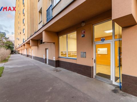 Prodej bytu 3+1, Praha - Kobylisy, Slancova, 71 m2