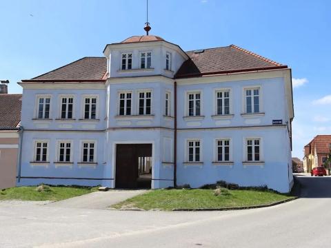 Prodej apartmánu, Nová Bystřice, 1866 m2