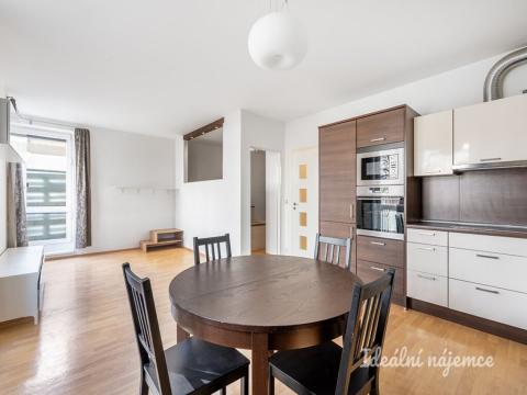 Pronájem bytu 1+kk, Praha - Modřany, Komořanská, 49 m2