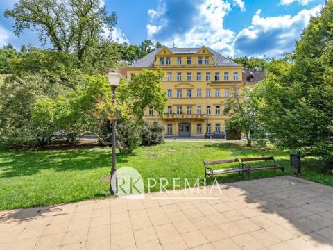 Pronájem bytu 3+1, Teplice, U Hadích lázní, 75 m2