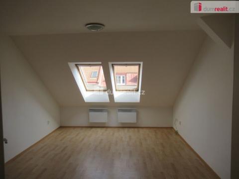 Pronájem bytu 1+kk, Praha - Strašnice, Za poštou, 26 m2