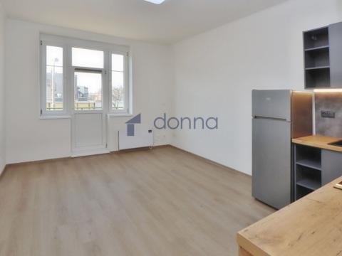 Pronájem bytu 1+kk, Praha - Strašnice, Kralická, 25 m2