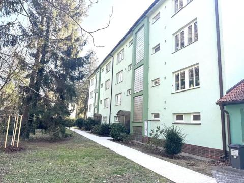 Prodej bytu 3+1, Praha - Klánovice, Medinská, 65 m2