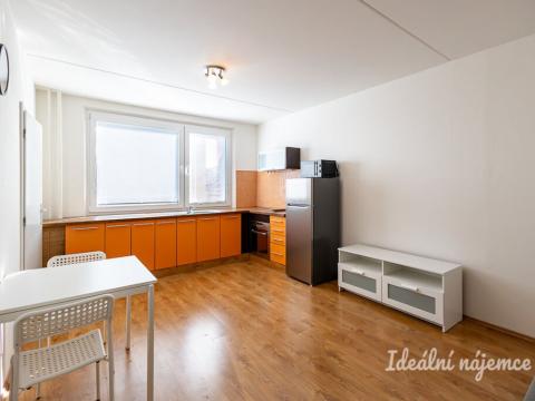 Pronájem bytu 1+kk, Praha - Troja, Sosnovecká, 28 m2