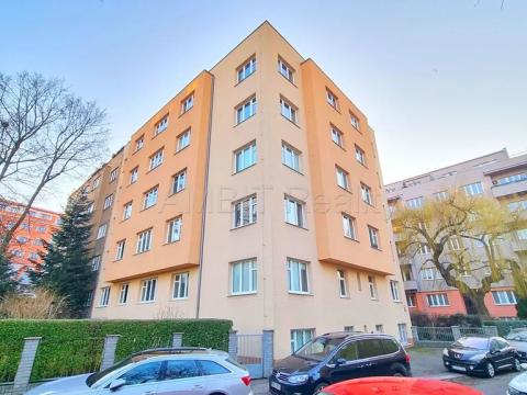 Pronájem bytu 2+kk, Praha - Břevnov, Mládeže, 51 m2