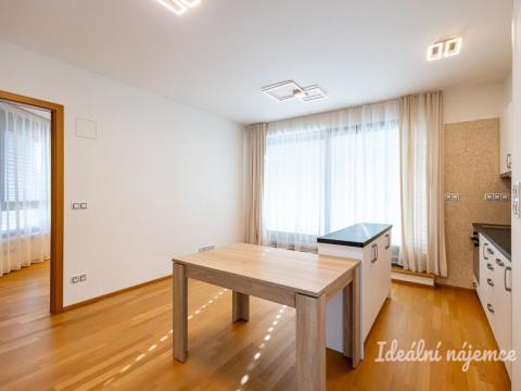 Pronájem bytu 2+kk, Praha - Žižkov, Kunešova, 49 m2