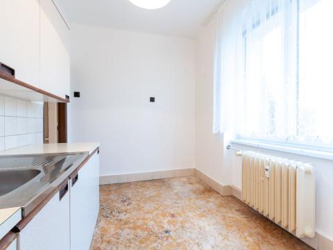 Pronájem bytu 2+1, Praha - Kbely, Luštěnická, 55 m2