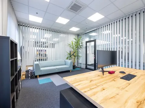 Pronájem kanceláře, Praha - Zličín, Na Radosti, 1030 m2