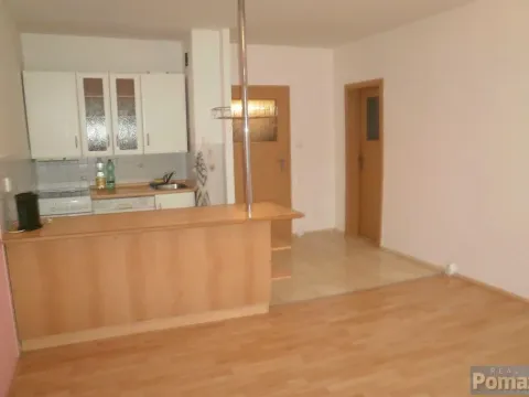 Pronájem bytu 1+kk, Praha - Modřany, Platónova, 32 m2