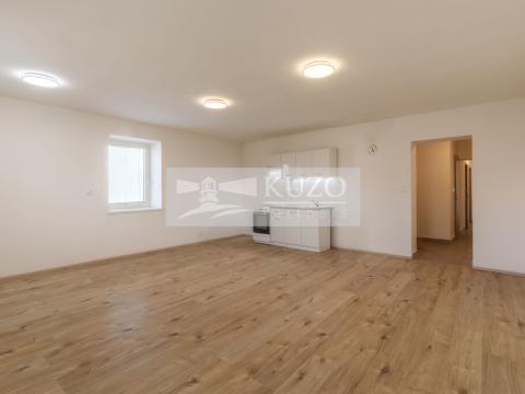 Prodej bytu 3+kk, Líšťany - Hunčice, Hunčice, 84 m2