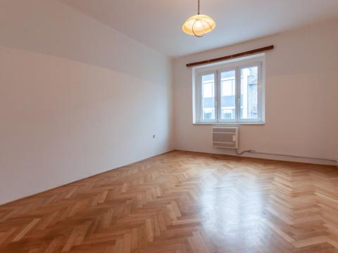 Pronájem bytu 2+1, Praha - Smíchov, Moulíkova, 49 m2