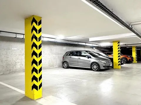 Prodej garážového stání, Brno, Vídeňská, 18 m2
