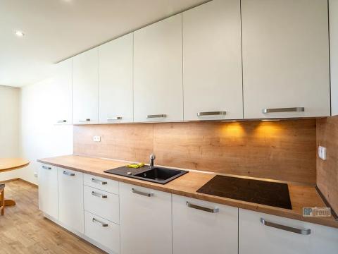 Pronájem bytu 4+1, Slaný, Vikova, 84 m2
