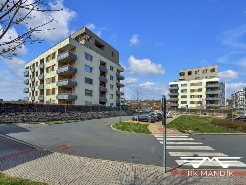 Pronájem bytu 2+kk, Praha - Vysočany, Svatošových, 43 m2
