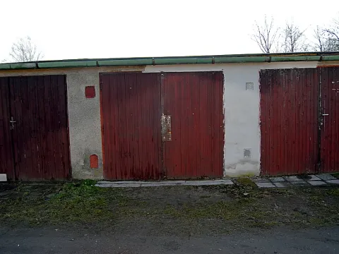 Pronájem garáže, Opava, Bochenkova, 18 m2