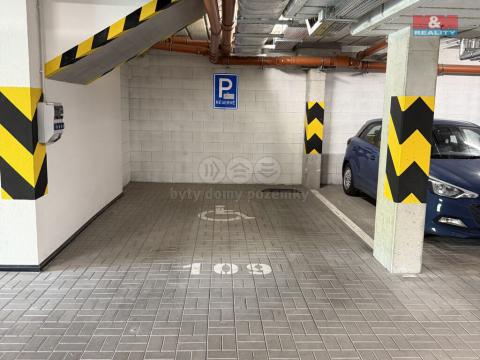Prodej garážového stání, Pardubice - Pardubičky, Východní, 15 m2
