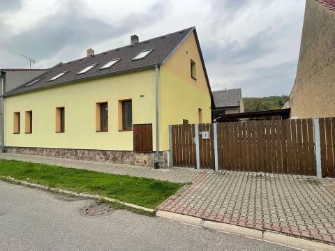 Prodej rodinného domu, Třebenice, Sv. Čecha, 240 m2