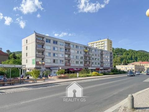 Prodej bytu 2+1, Děčín, 28. října, 65 m2