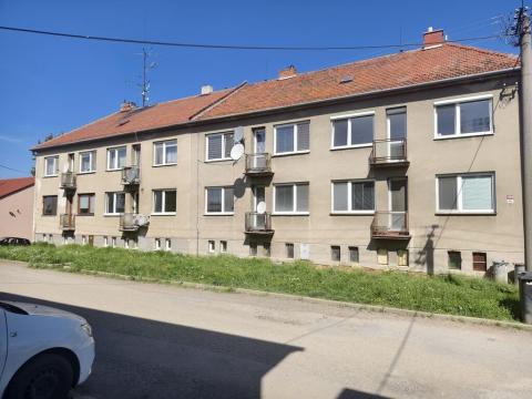 Prodej bytu 3+1, Rousínov - Slavíkovice, Velešovická, 70 m2