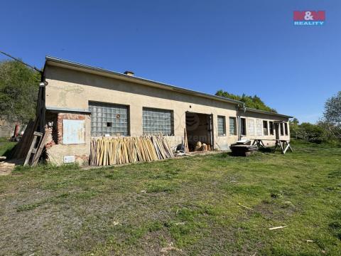 Prodej výrobních prostor, Vroutek - Vrbička, 308 m2