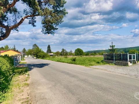 Prodej pozemku pro bydlení, Praha - Lipence, Oddechová, 743 m2