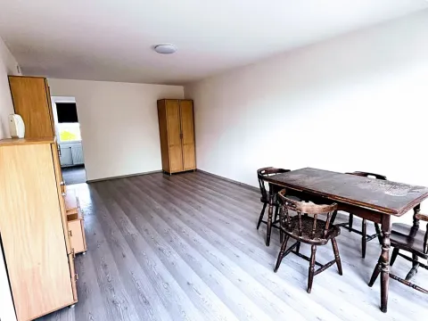 Pronájem bytu 2+1, Holubice, Na Vsi, 60 m2