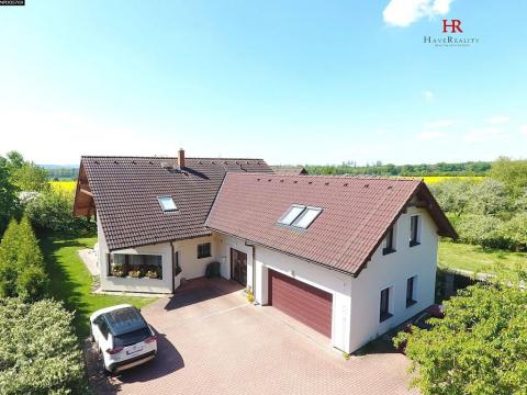 Prodej rodinného domu, Jenišovice, 355 m2