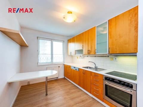 Pronájem bytu 3+1, Praha - Stodůlky, Bašteckého, 89 m2
