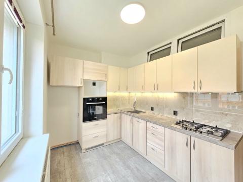 Pronájem bytu 2+1, Velké Opatovice, Pod Strážnicí, 57 m2
